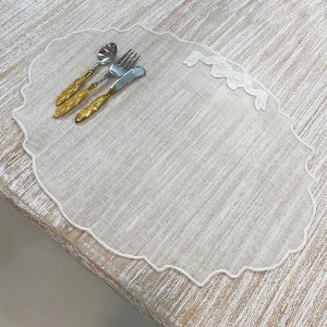 꼬떼따블 리본 화이트 린넨 타원 플레이스 테이블 식탁 매트 (48x35)